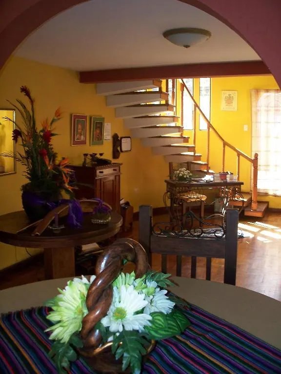 Bed & Breakfast Ajbe Guatemala City