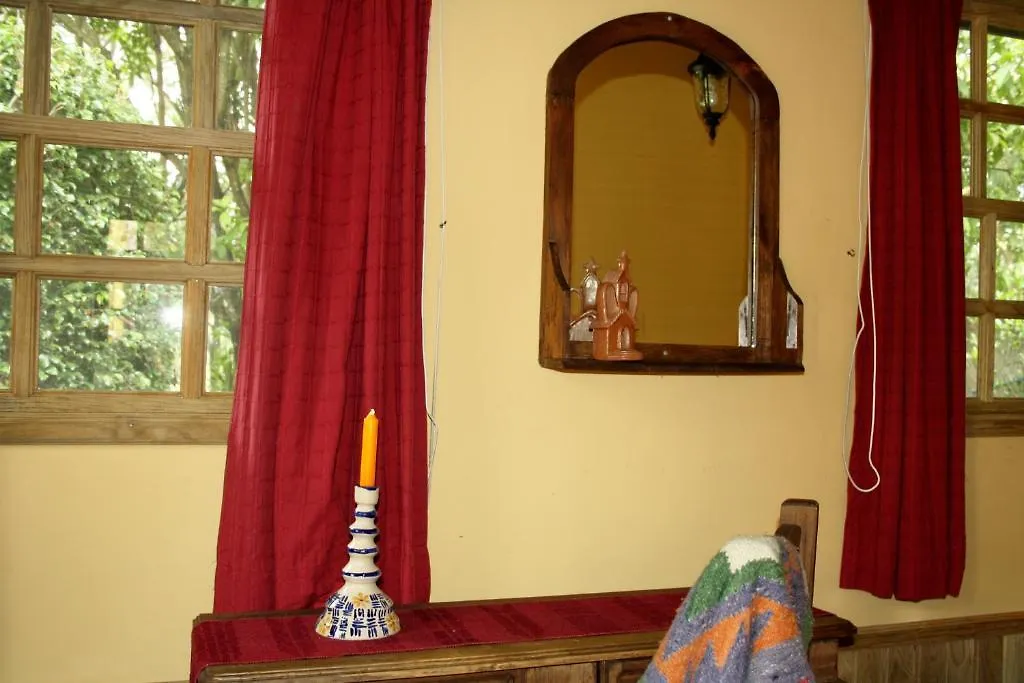 Bed & Breakfast Ajbe Guatemala City 2*,