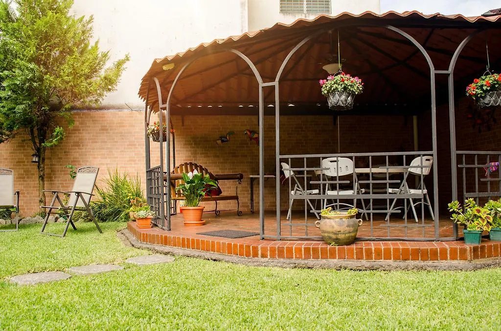 Bed & Breakfast Ajbe Guatemala City
