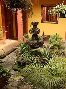 Bed & Breakfast Ajbe Guatemala City 2*,  Guatemala