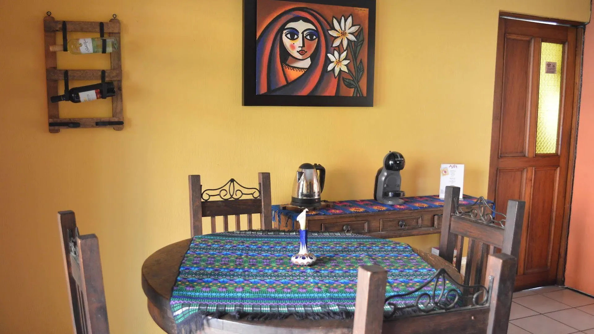 Bed & Breakfast Ajbe Guatemala City