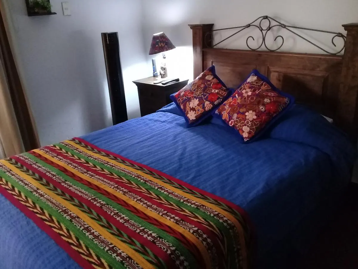 Bed & Breakfast Ajbe Guatemala City